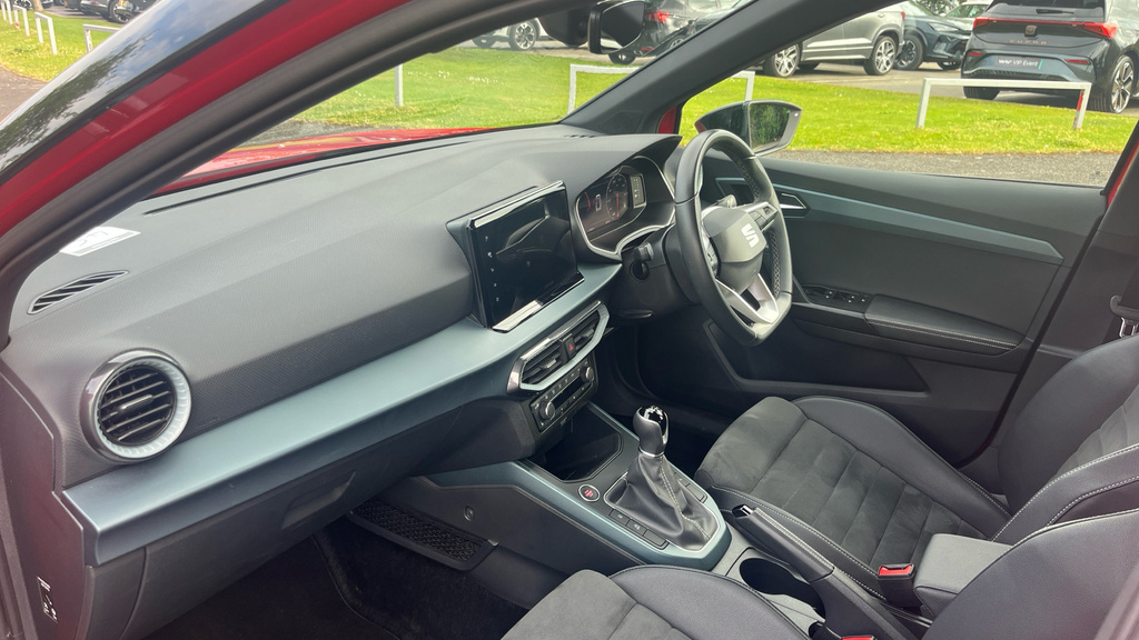 Seat Arona Xperience Lux FH22NHD Red #2