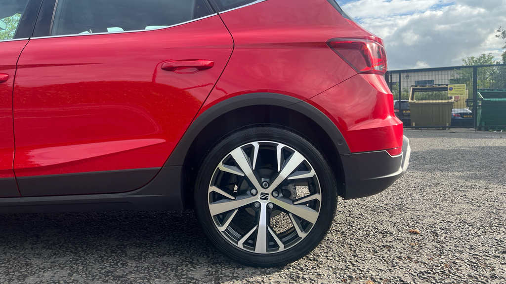 Seat Arona Xperience Lux FH22NHD Red #5