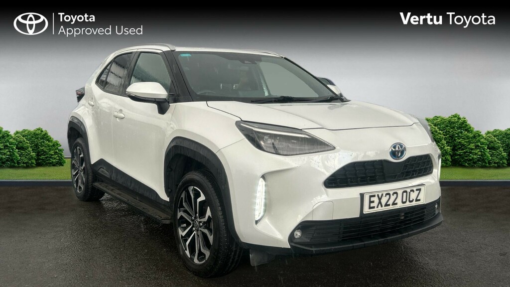Toyota Yaris Cross Design White