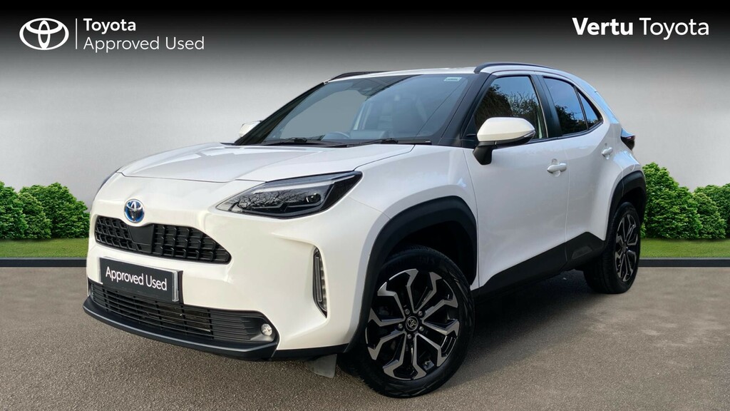 Toyota Yaris Cross Design GL72KKC White #3