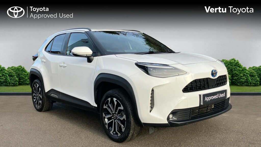 Toyota Yaris Cross Design White