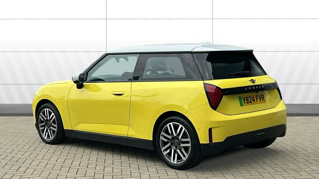 Mini Hatch E Classic YB24FVR Yellow #2