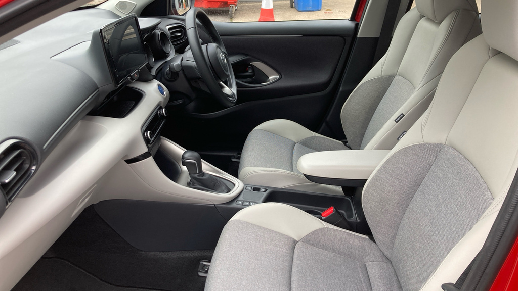 Toyota Yaris Excel YM23KFU #5
