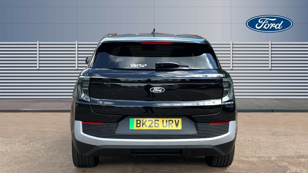 Ford Explorer Premium Black #6