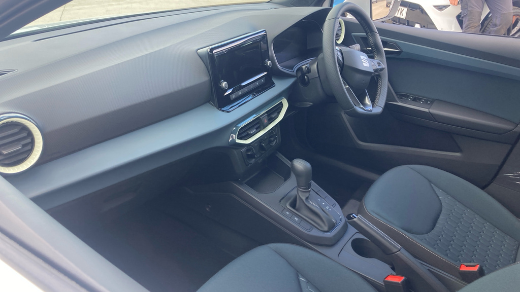 Seat Ibiza Se White #2