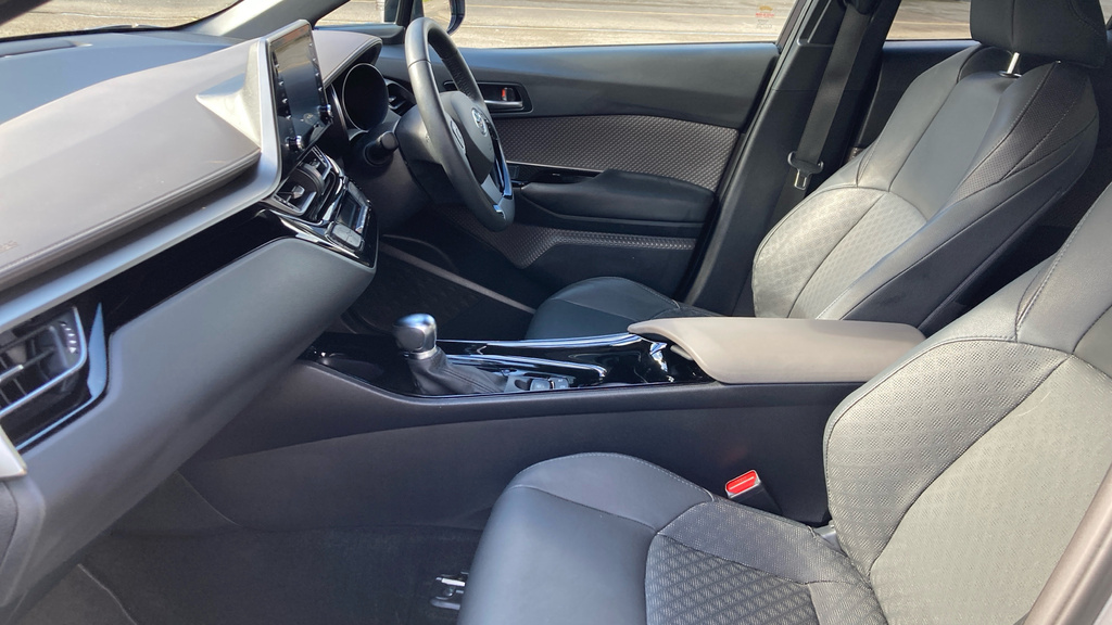 Toyota C-Hr Excel Silver #5