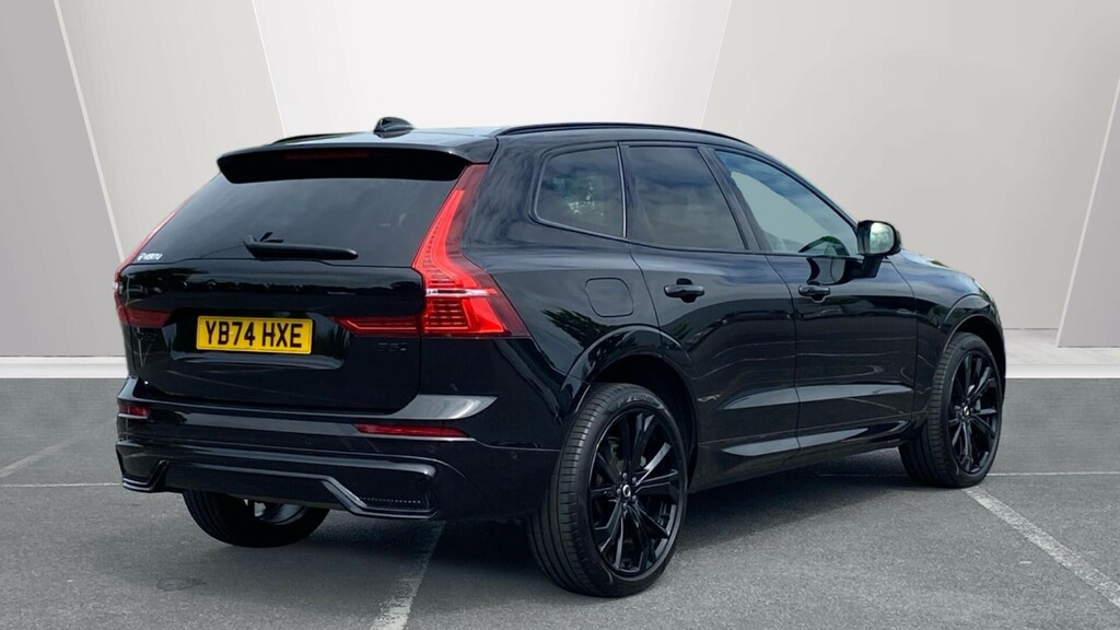 Volvo XC60 Plus Black Edition YB74HXE Black #2