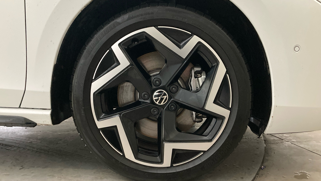 Volkswagen Passat R-line YB25HFN White #5