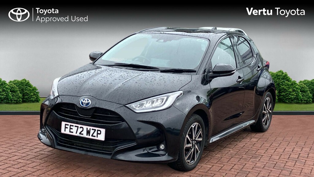 Toyota Yaris Design FE72WZP Black #3