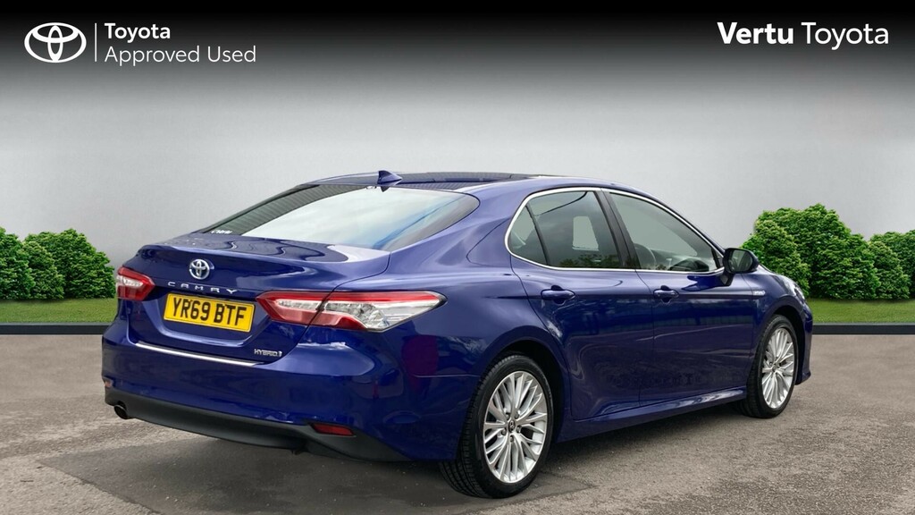 Toyota Camry Excel Blue #2