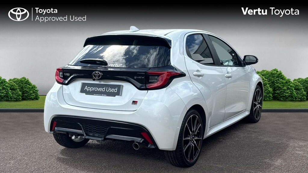 Toyota Yaris Gr Sport GU74XZO White #2