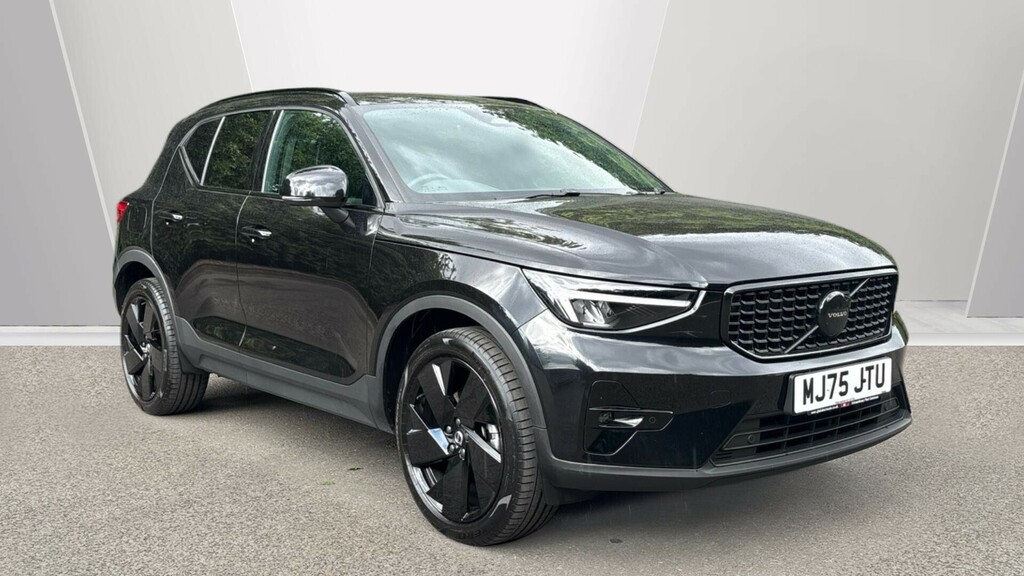 Volvo XC40 Plus Black Edition Black