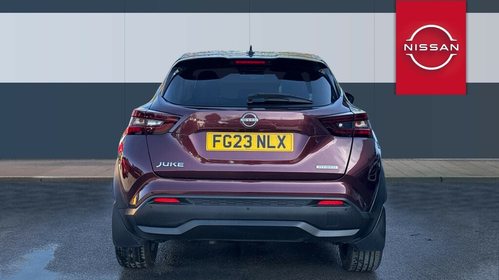 Nissan Juke Tekna Red #6