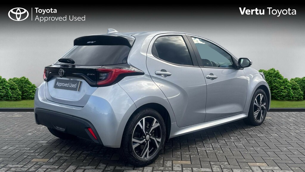 Toyota Yaris Design Silver #2