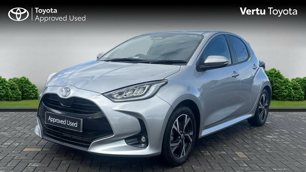 Toyota Yaris Design Silver #3
