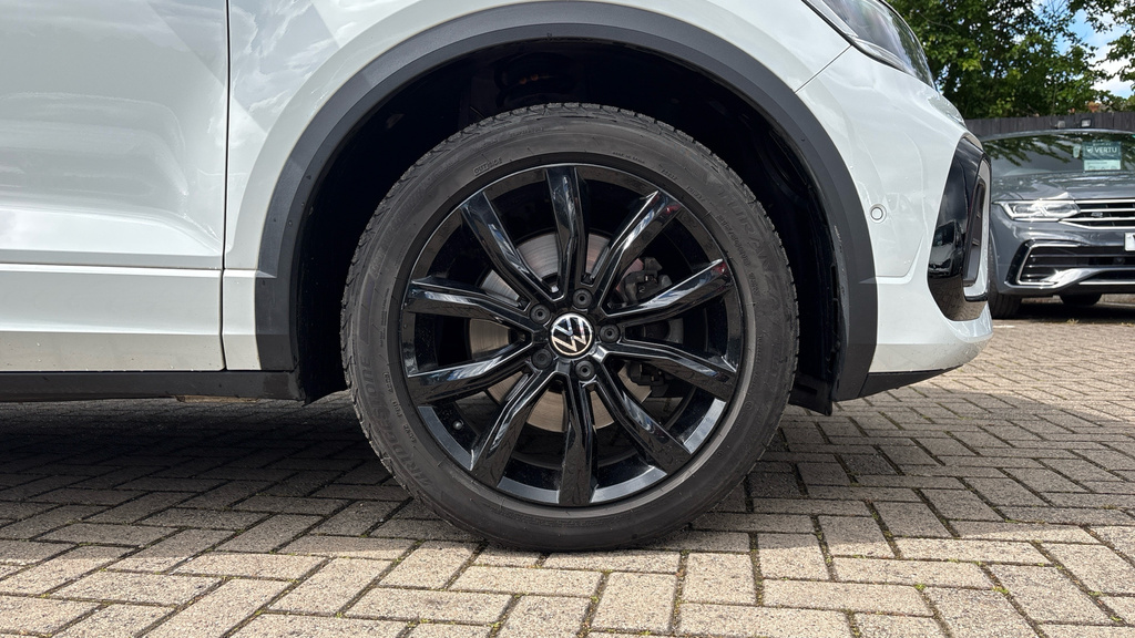 Volkswagen T-Roc R-line FP72XCJ White #5