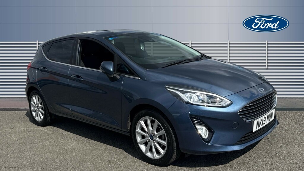 Ford Fiesta Titanium Blue
