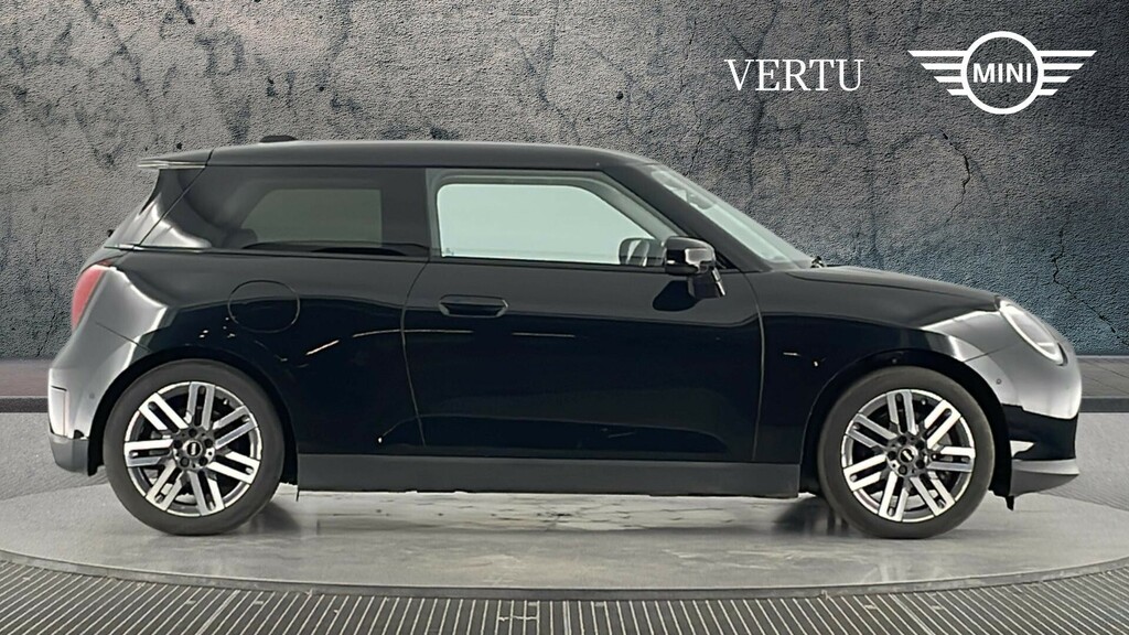 Mini Hatch Se Classic YY24UKN Black #3