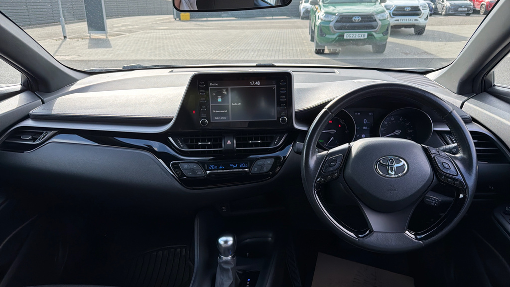 Toyota C-Hr Icon White #6