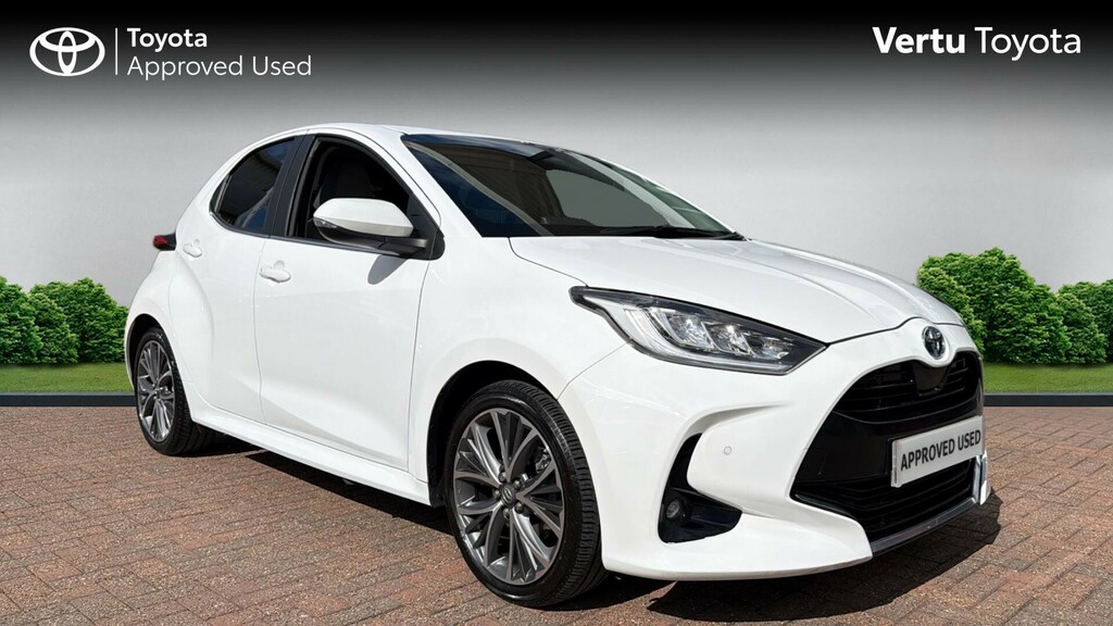 Toyota Yaris Excel White