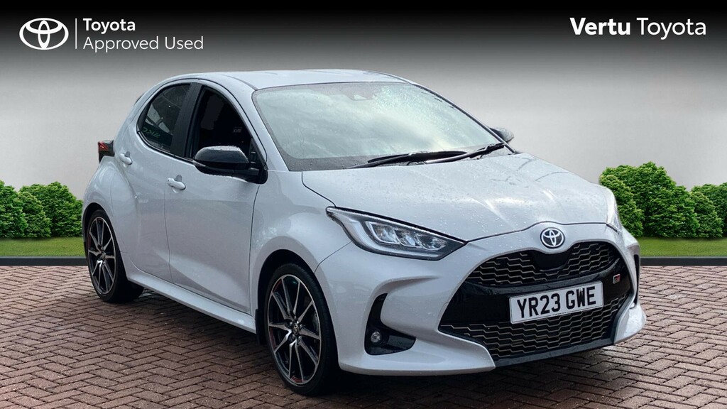 Toyota Yaris Gr Sport Grey