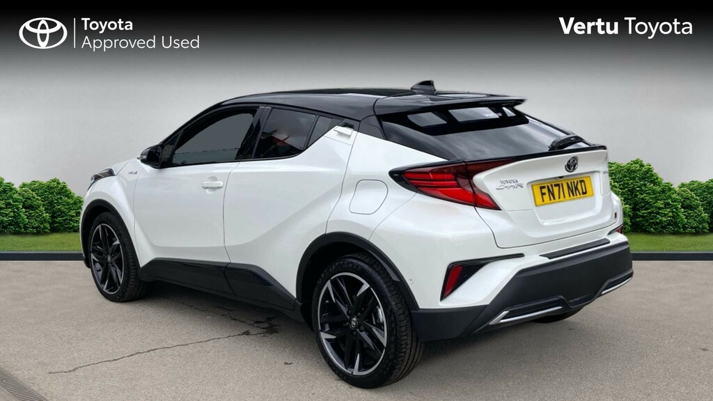 Toyota C-Hr Gr Sport White #4