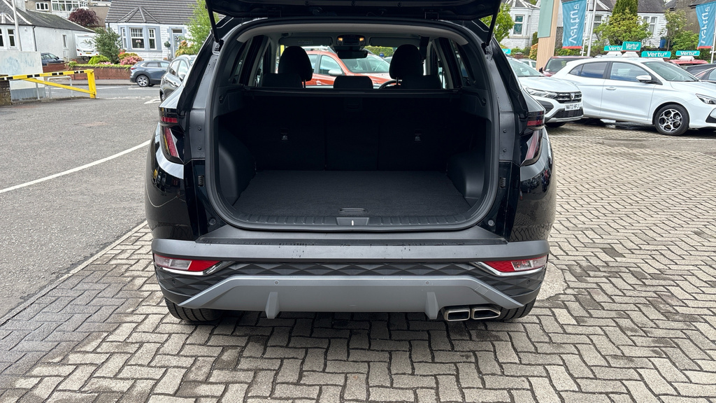 Hyundai Tucson Premium Black #4