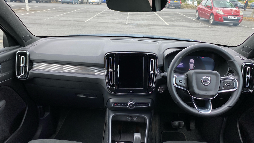 Volvo XC40 Plus WF25FUE Blue #5