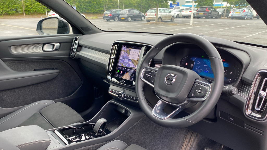 Volvo XC40 Plus WF25FUE Blue #4