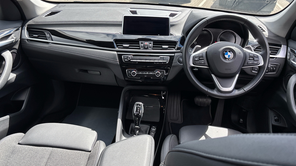 BMW X1 Sport Silver #4
