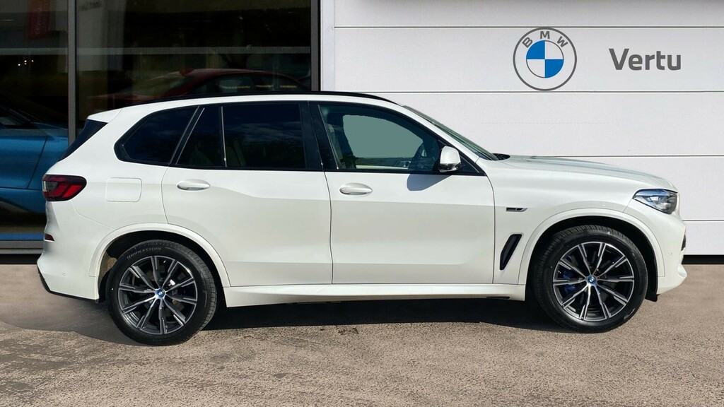 BMW X5 M M Sport White #3