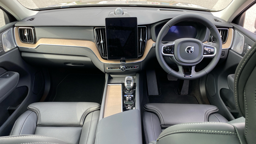 Volvo XC60 Ultra Gold #5