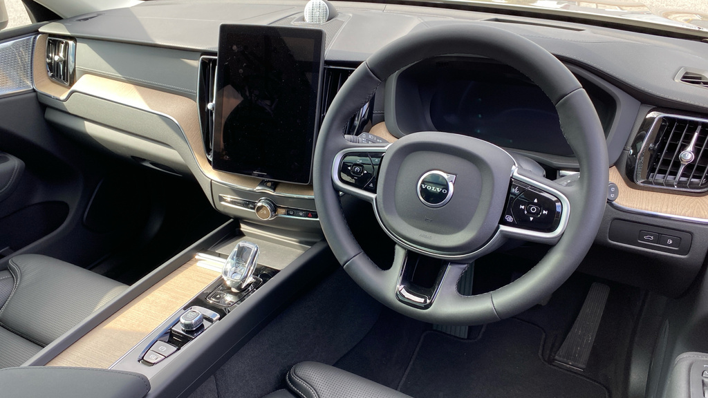 Volvo XC60 Ultra Gold #4