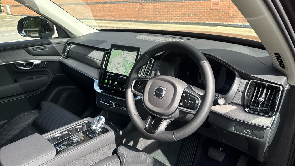 Volvo XC90 Plus Pro WG26ENJ Black #4