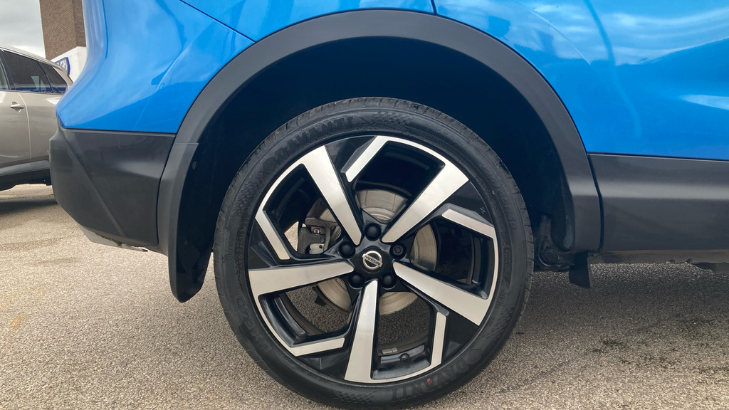 Nissan Qashqai Tekna YE69LFF Blue #6