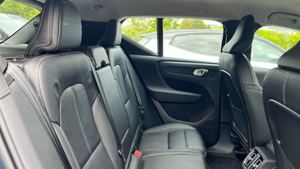 Volvo XC40 Inscription WK70UVX Blue #6