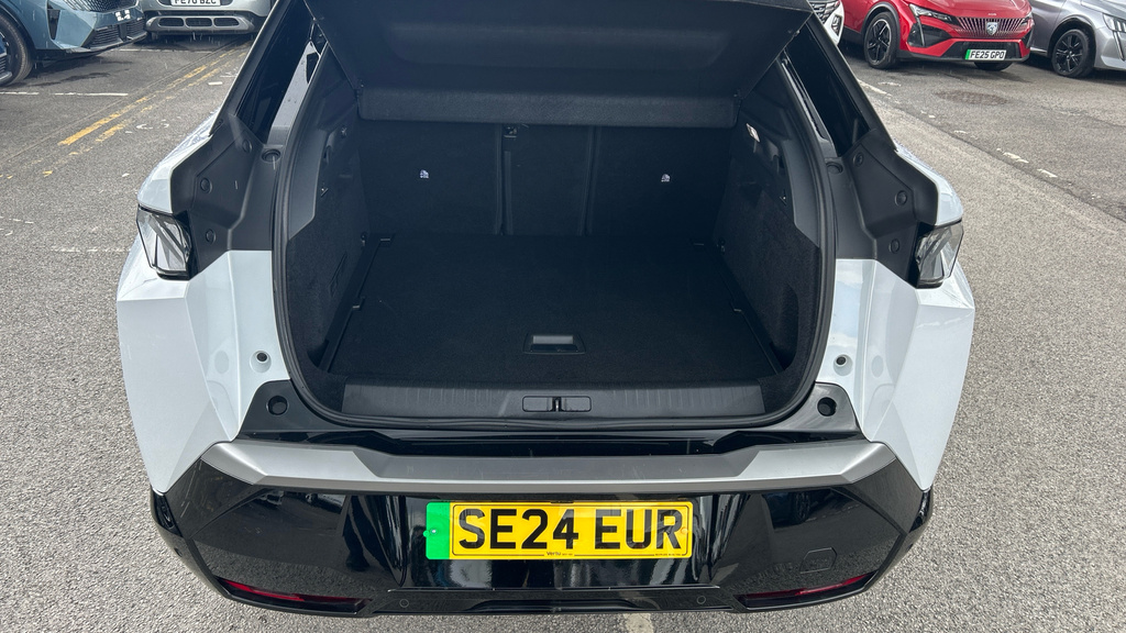 Peugeot 3008 Gt SE24EUR White #4