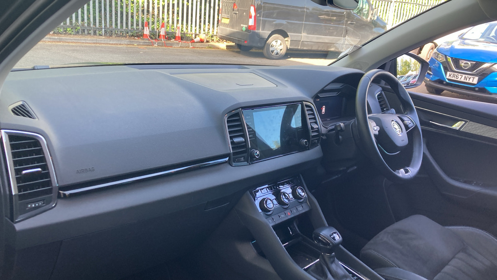 Skoda Karoq Se L Grey #2