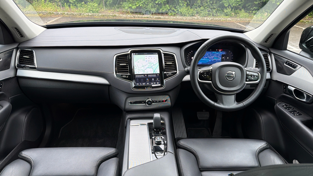 Volvo XC90 Plus Black #5