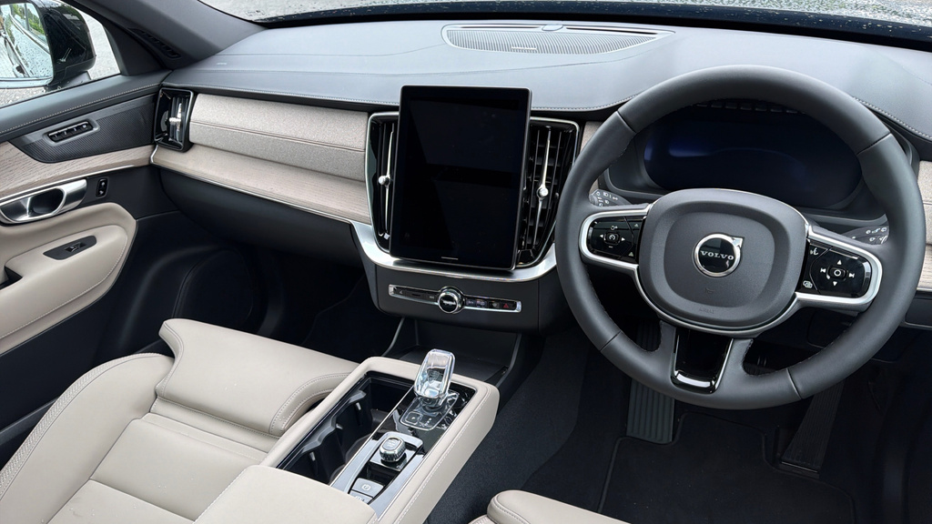 Volvo XC90 Plus WK26SZO Black #4