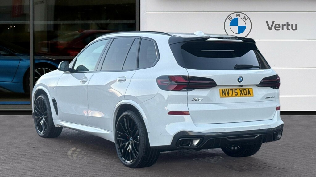 BMW X5 M M Sport White #2