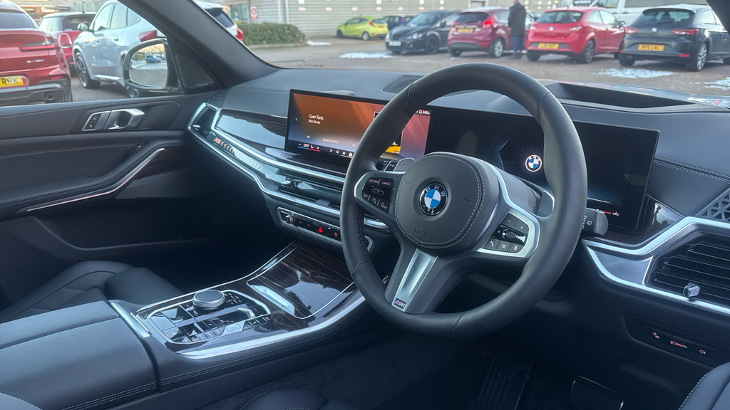 BMW X5 M M Sport White #6