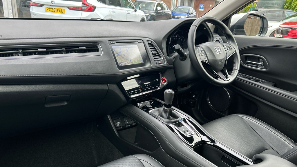 Honda Hr-V Ex Silver #2
