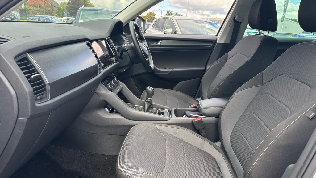 Skoda Kodiaq Se White #2