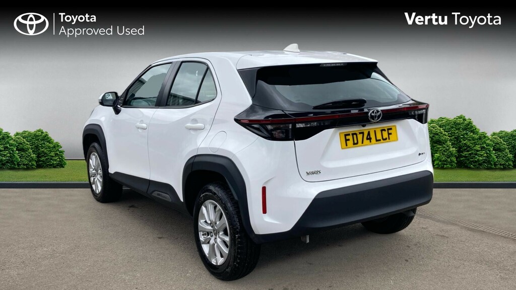 Toyota Yaris Cross Icon White #4