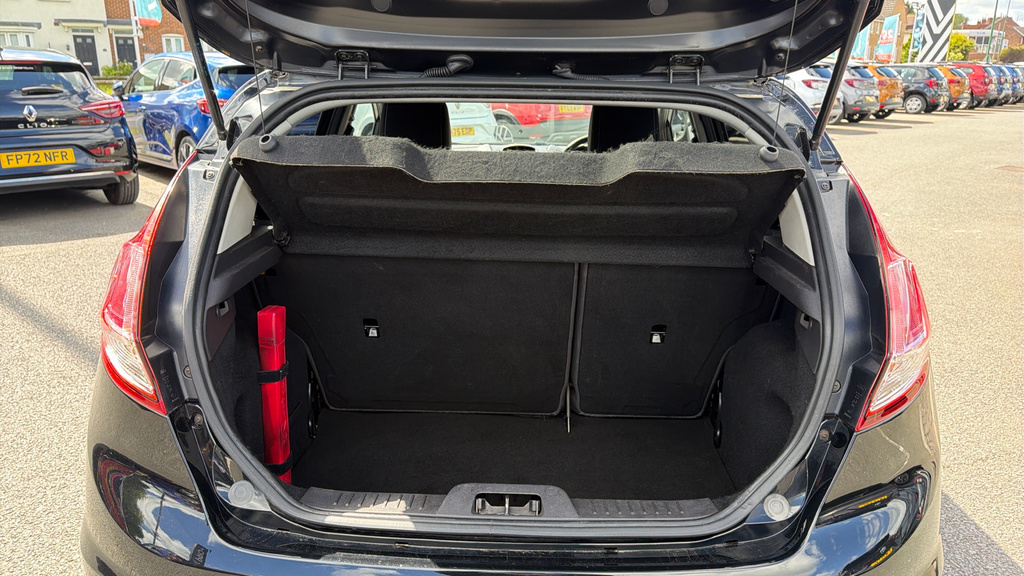 Ford Fiesta Titanium Black #4