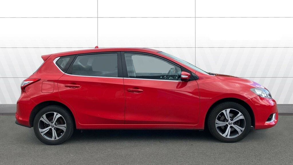 Nissan Pulsar Acenta Red #5
