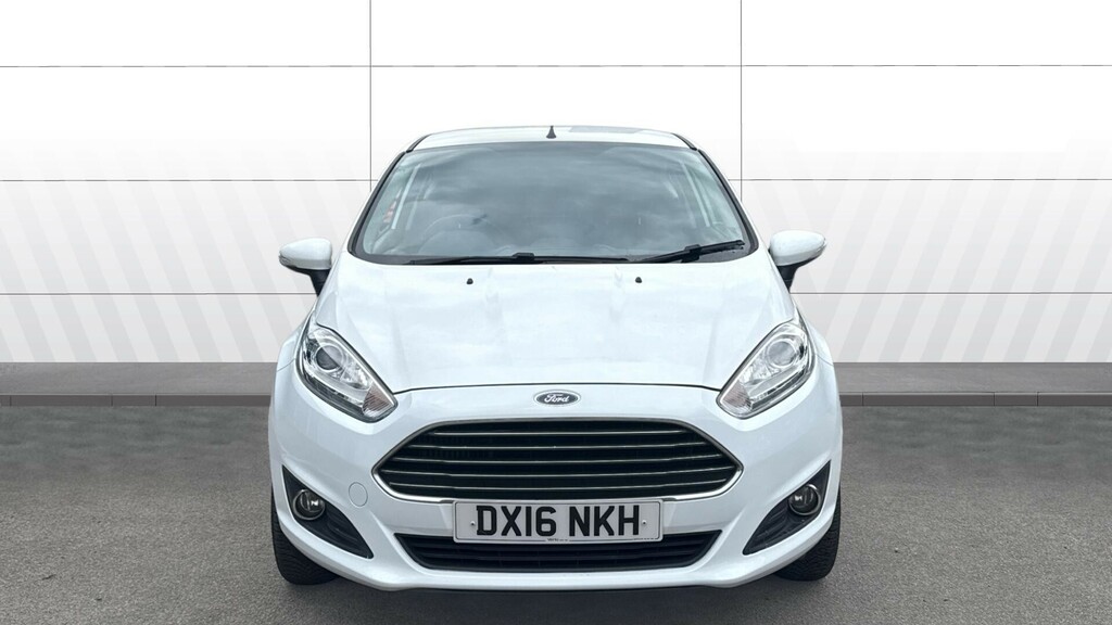 Ford Fiesta Zetec White #3
