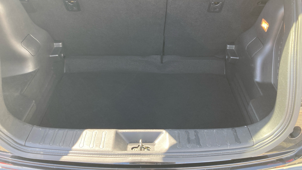 Nissan Juke N-connecta Black #4
