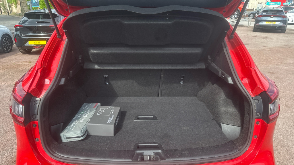 Nissan Qashqai N-connecta DG18AWM Red #4